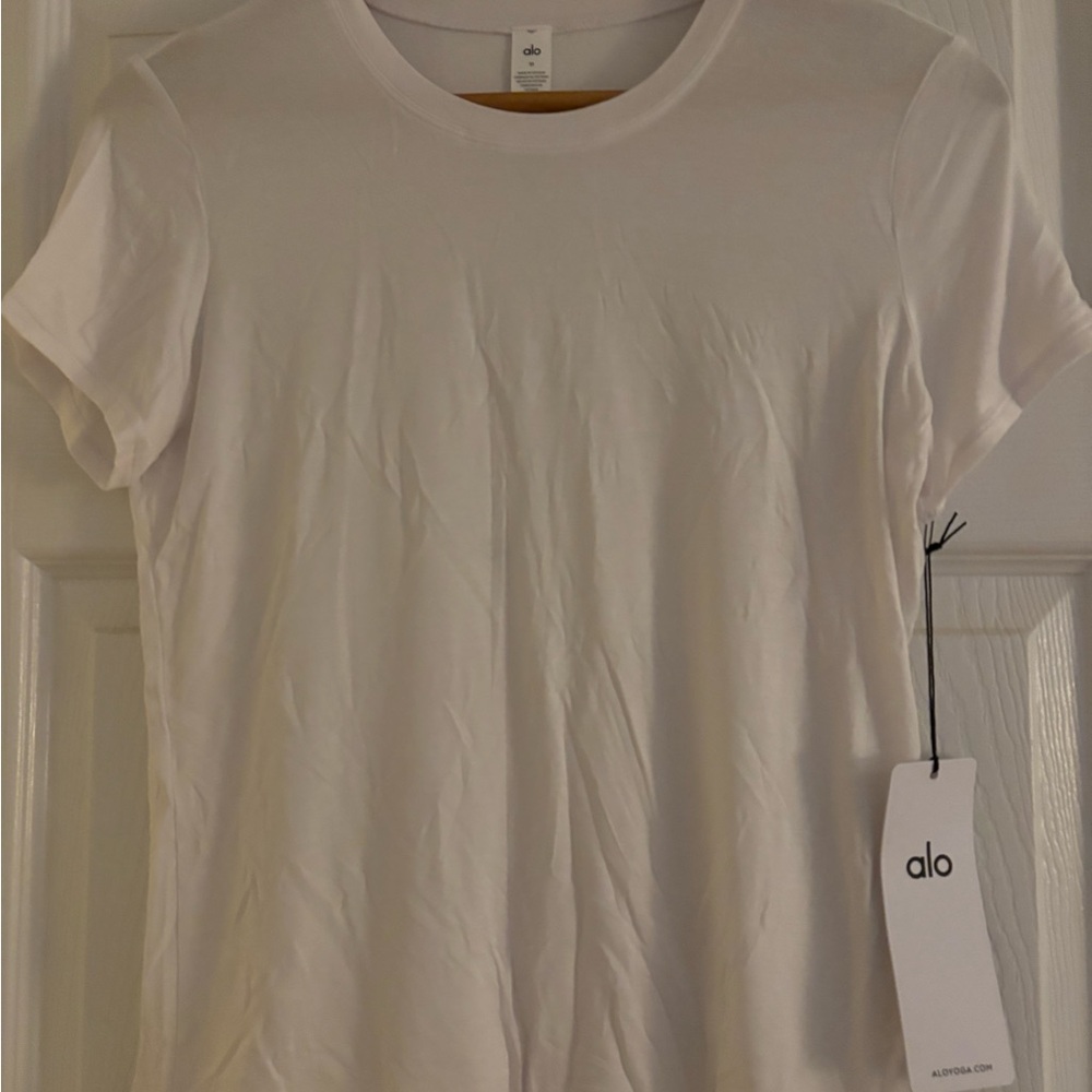 ALO Yoga Women's Classic White Tee
